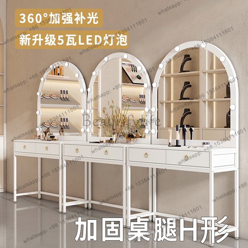 Dress table with lamp, dress,  - đánh giá và giá Beauty Makeup Training